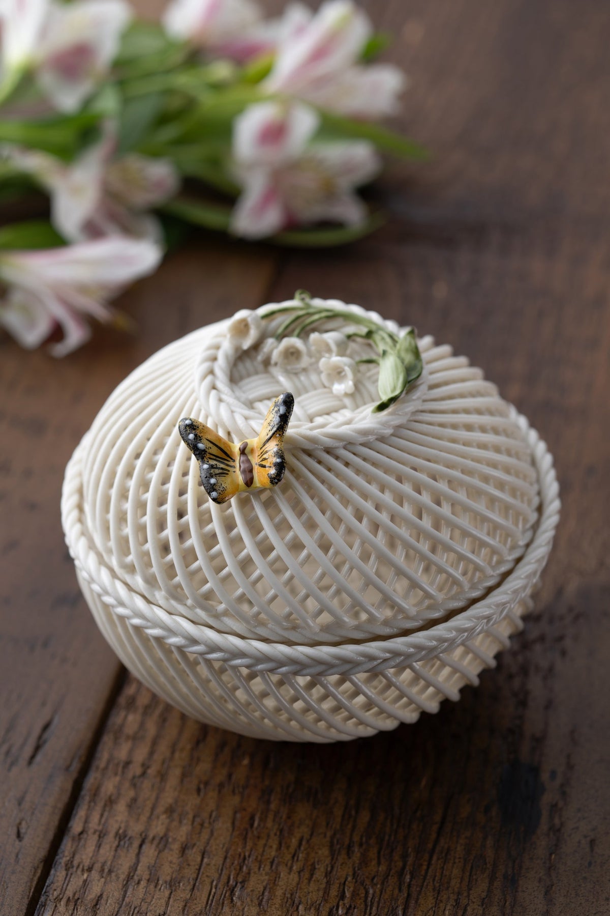 Belleek May Lily Of The Valley Basket