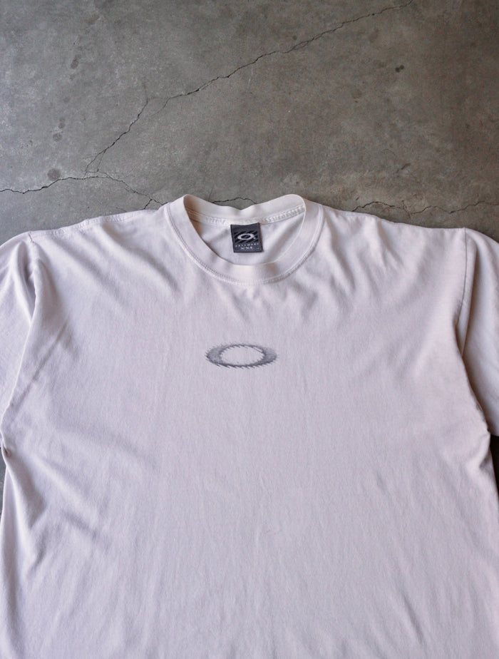 2000S OAKLEY TEE